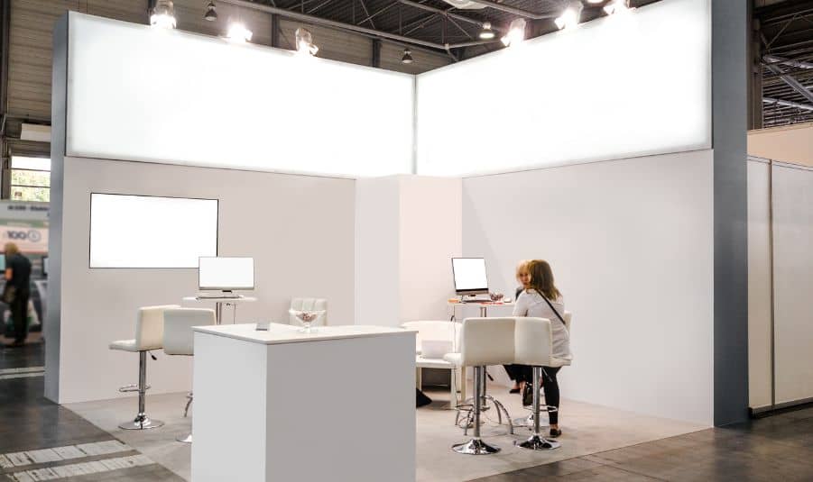 Read more about the article 3 Ways To Maintain Consumer Engagement at Your Pop-Up